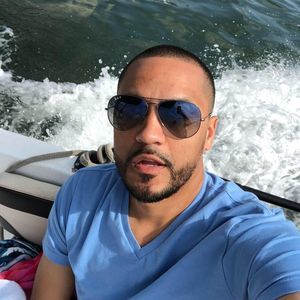 Meet your Posher, Larry